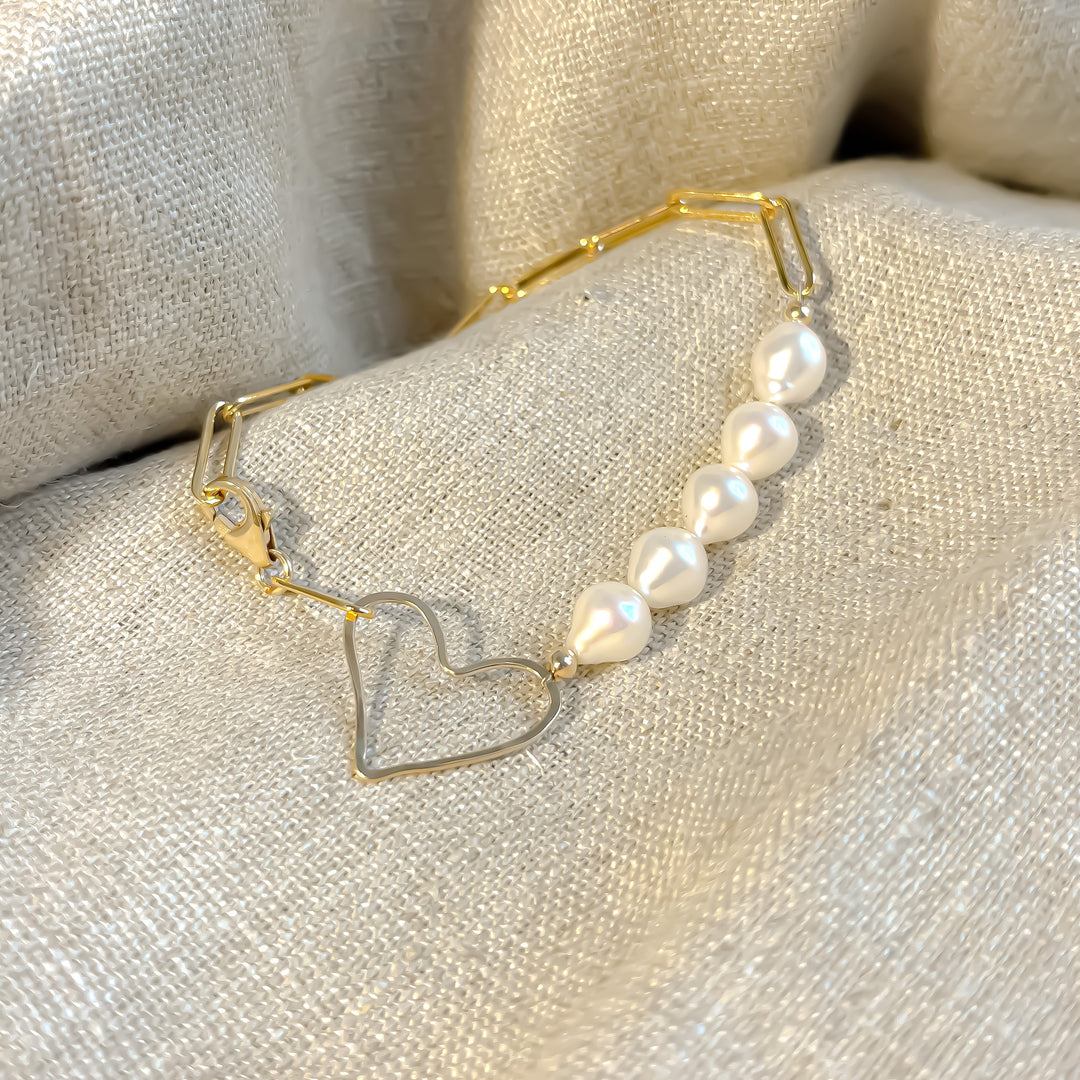 Heartfelt Pearl Heart Bracelet