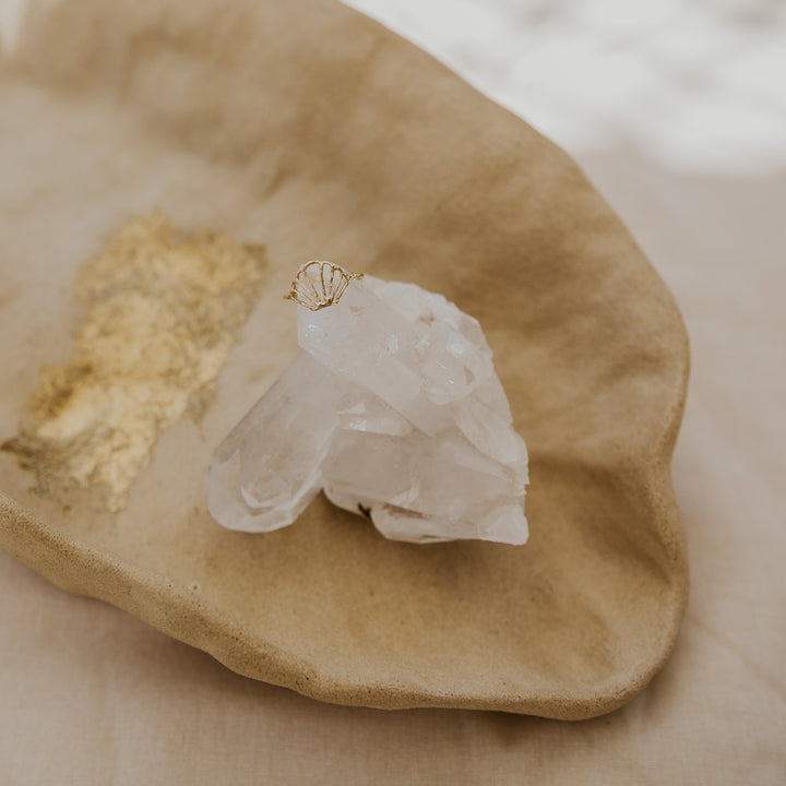 sea shell shaped 14k gold ring