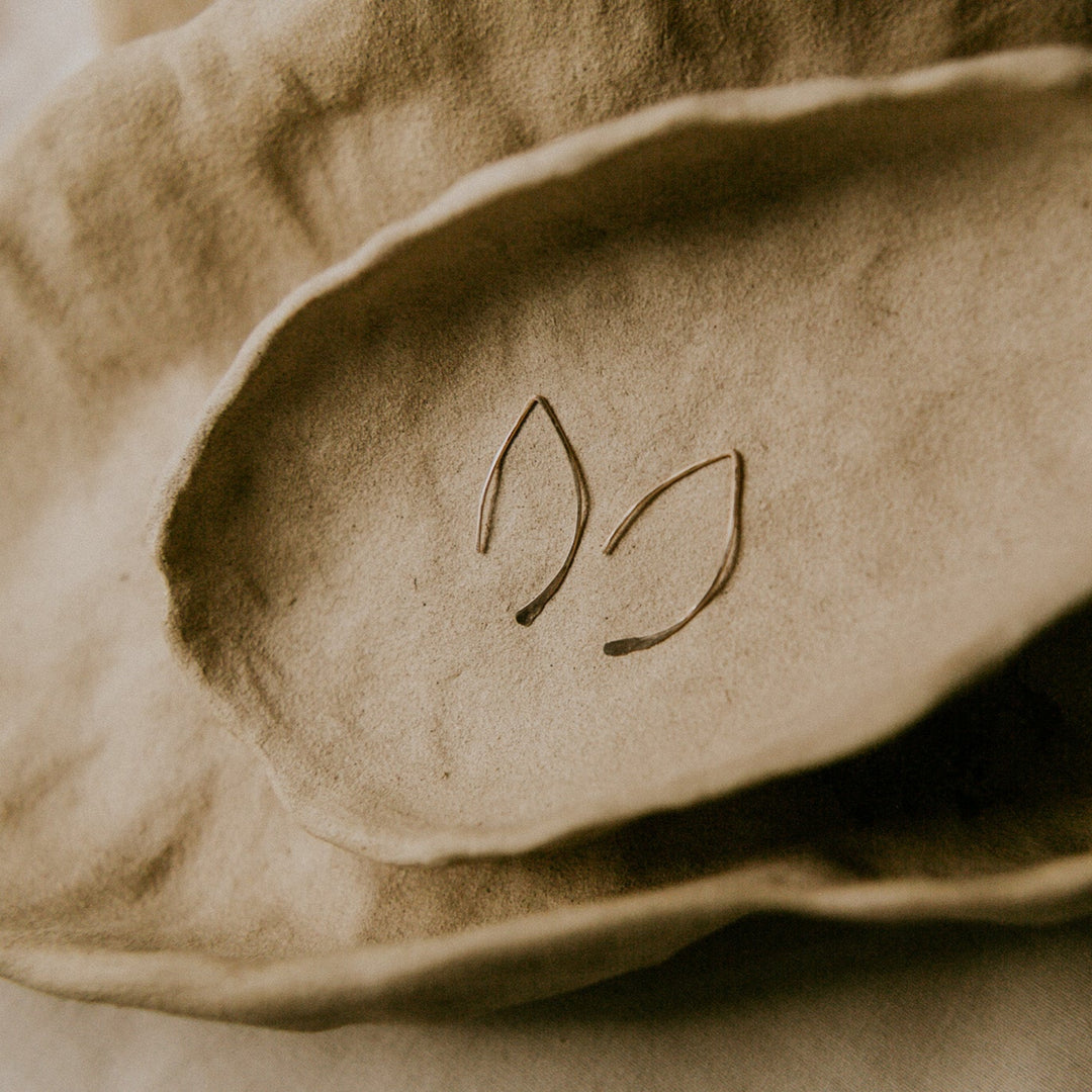 14k gold fill this leaf threader earrings