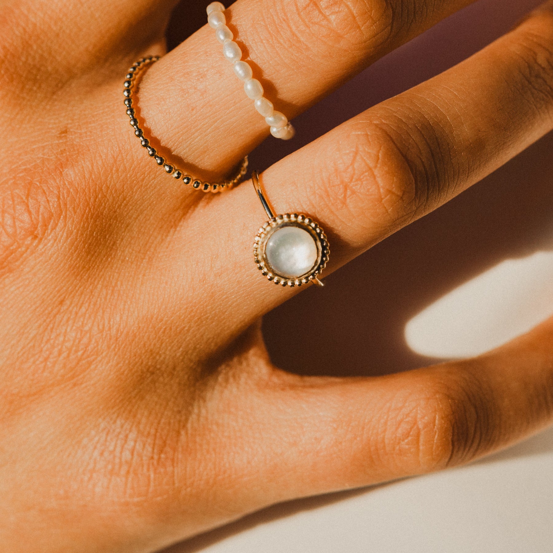 アクセサリー PEARL RING Mother of Pearl Ring – Teressa Lane